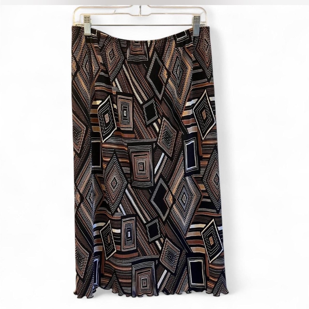 Geometric Patterned Skirt - Black and Brown